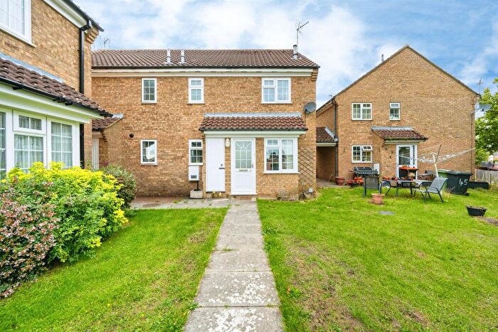 1 Bedroom Cluster House For Sale In Fyne Drive, Linslade, Leighton Buzzard, LU7