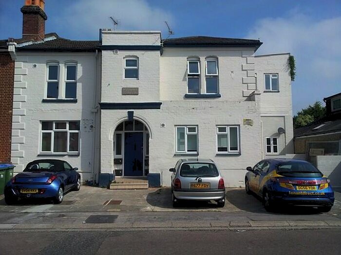 Studio To Rent In Avenue Road, Southampton, SO14