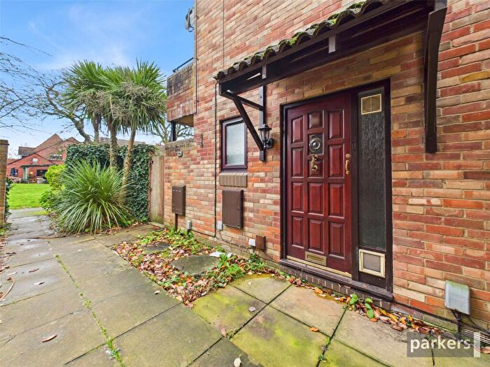 Studio For Sale In Maiden Place, Lower Earley, RG6