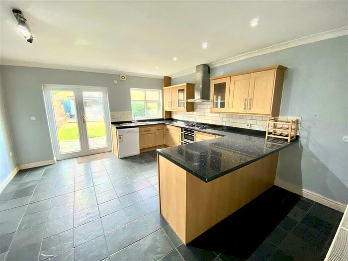 3 Bedroom Terraced House To Rent In Albany Street, Mountain Ash, CF45