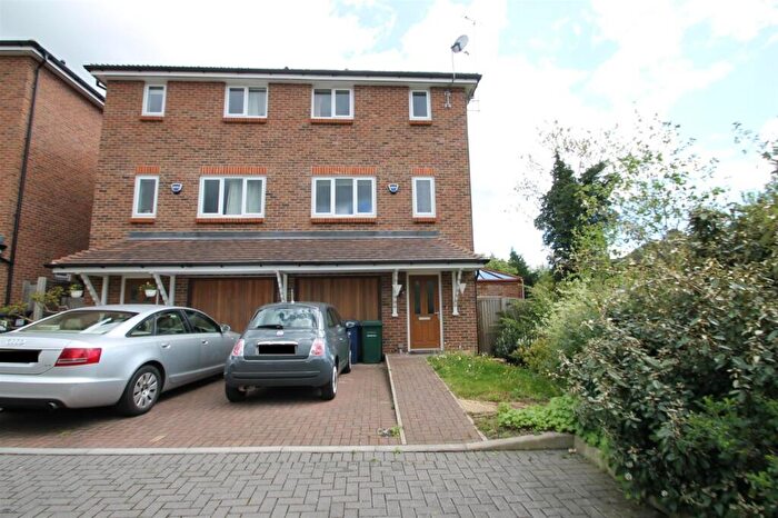4 Bedroom Semi-Detached House To Rent In Earlsbury Gardens, Edgware, HA8