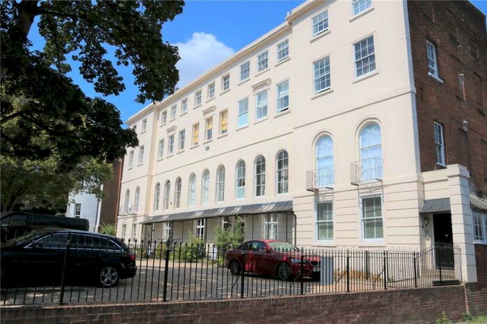 2 Bedroom Apartment To Rent In Heritage Court, Castle Hill, Reading, Berkshire, RG1
