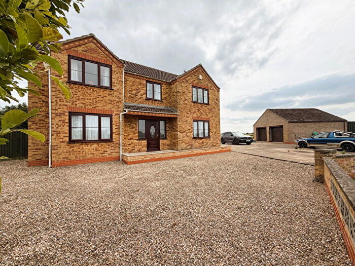 4 Bedroom Detached House For Sale In Broad Drove, Begdale, Wisbech, PE14