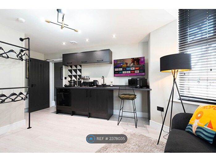 Studio To Rent In Albemarle Crescent, Scarborough, YO11