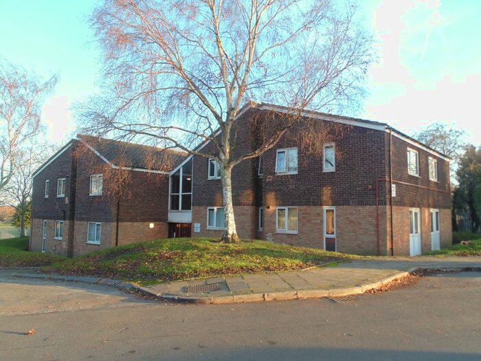 1 Bedroom Flat To Rent In Romulus Close, Handsworth Wood, B20