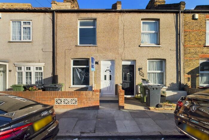3 Bedroom Terraced House To Rent In Bayly Road, Dartford DA1