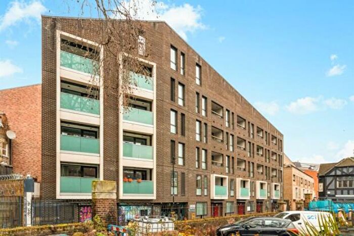 1 Bedroom Apartment To Rent In Blacklock Court, Austin Street, E2