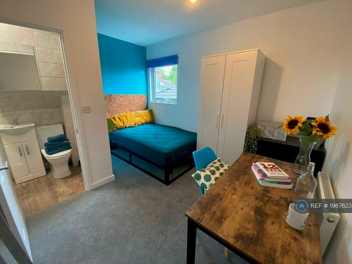 6 Bedroom Terraced House To Rent In St. Georges Road, Coventry, CV1