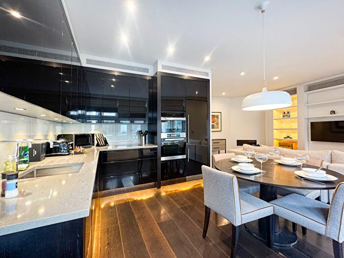 2 Bedroom Flat To Rent In Duke Street, London, W1K