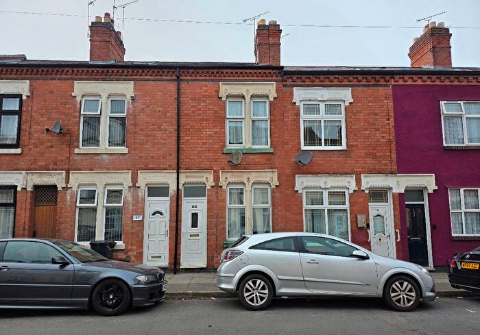2 Bedroom Terraced House To Rent In Baggrave Street, Leicester, LE5