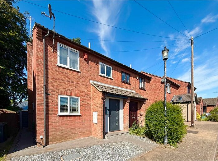 3 Bedroom Semi-Detached House For Sale In North Road, Hemsby, Great Yarmouth, NR29