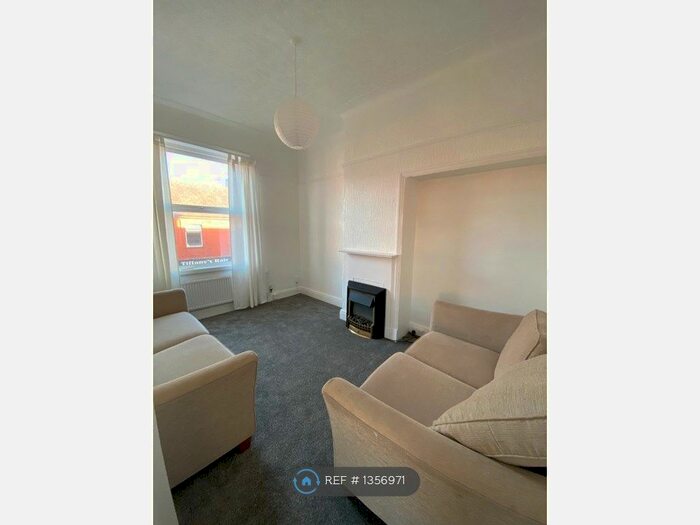 2 Bedroom Flat To Rent In Plungington Road, Fulwood, Preston, PR2