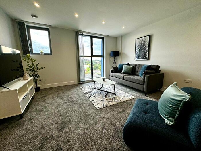 1 Bedroom Flat To Rent In Indigoblu, Crown Point Road, Hunslet, Leeds, LS10