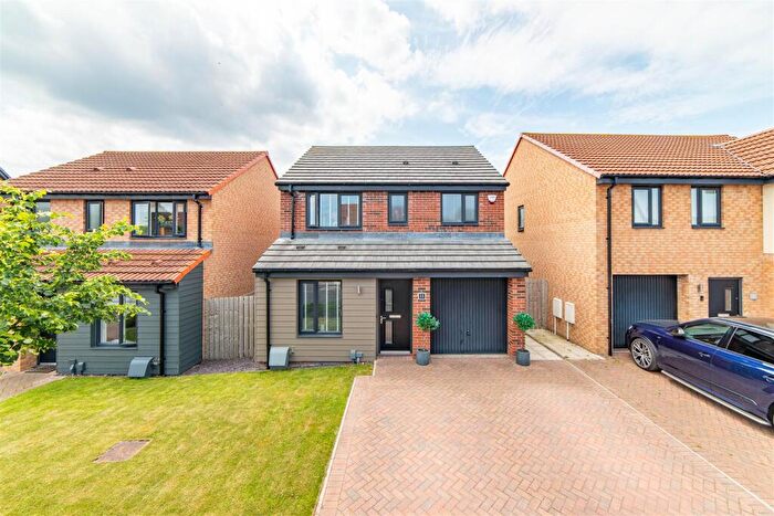 3 Bedroom Detached House For Sale In Eden Park Court, Kenton Bank Foot, Newcastle Upon Tyne, NE13