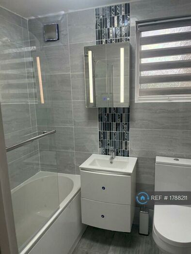 2 Bedroom Flat To Rent In Hallowell Road, Northwood, HA6