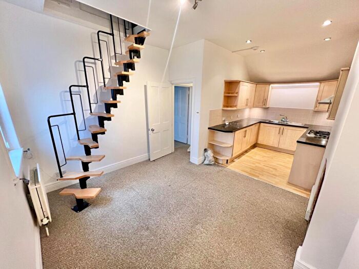 1 Bedroom Flat To Rent In Mercers Row, Northampton, NN1