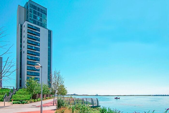 2 Bedroom Apartment To Rent In Ferry Court, Cardiff, CF11