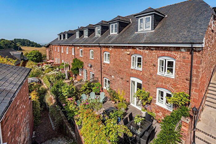 4 Bedroom Town House For Sale In Lindridge Park, Teignmouth, Bishopsteignton, TQ14