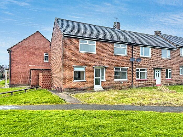 3 Bedroom End Of Terrace House For Sale In Carrside Road, Trimdon, Trimdon Station, TS29