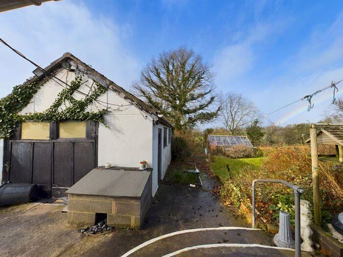 2 Bedroom Bungalow For Sale In Shaftesbury Bungalow, Pentopyn Road, Ponthir, Newport, ., NP18