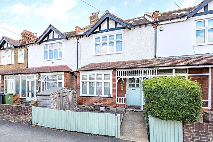3 Bedroom Terraced House For Sale In Chestnut Grove, New Malden, KT3