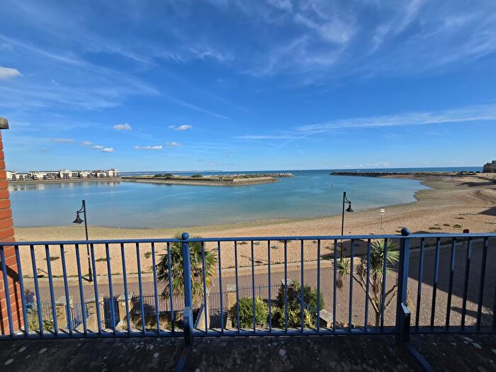 4 Bedroom House To Rent In San Juan Court, Eastbourne, East Sussex, BN23