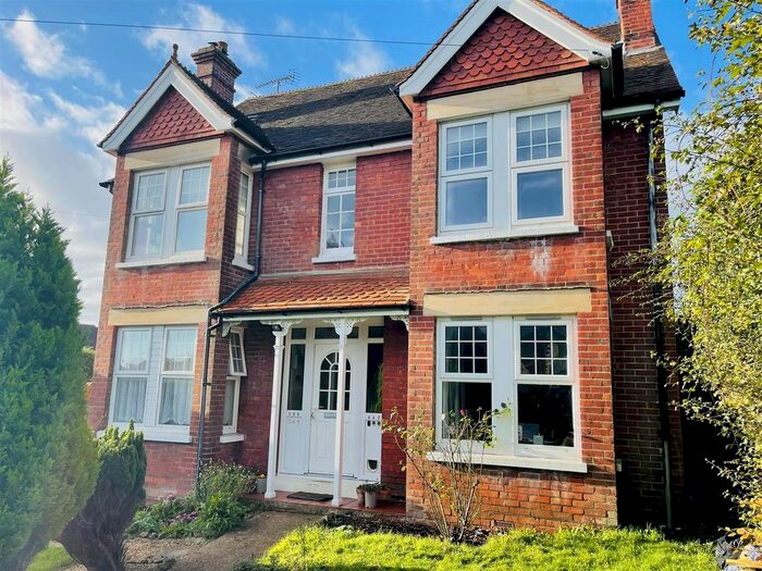 1 Bedroom Flat To Rent In Crowborough Hill, TN6