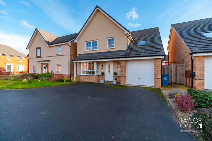 5 Bedroom Detached House For Sale In Longbourn Crescent, Tamworth, B78