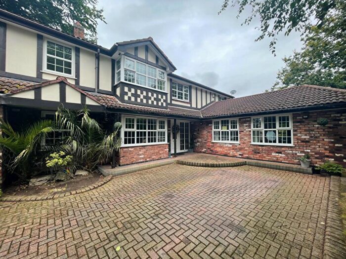 4 Bedroom Detached House To Rent In Canterbury Close, Formby, L37