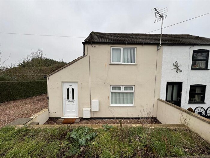 2 Bedroom Semi-Detached House To Rent In Barrier Bank, Cowbit, Spalding, PE12
