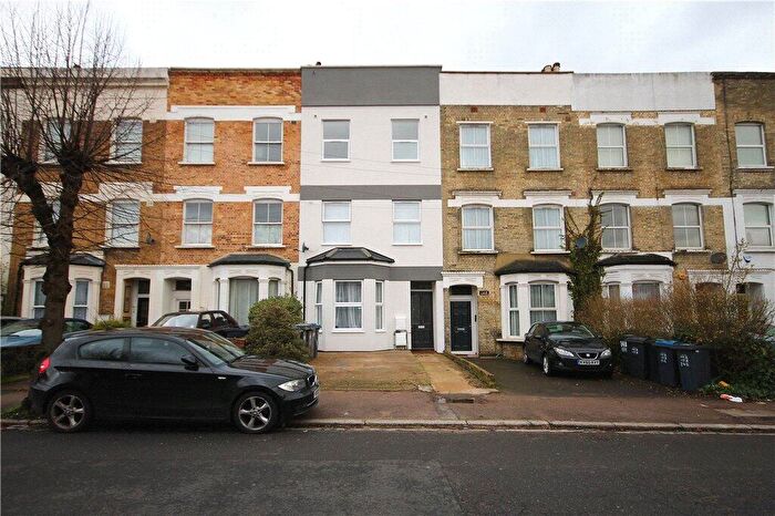 2 Bedroom Maisonette To Rent In Birchanger Road, South Norwood, London, Uk, SE25
