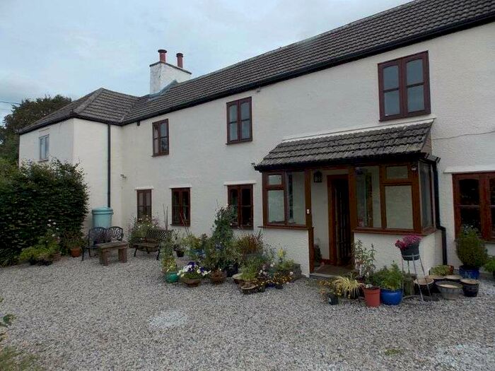 3 Bedroom Property For Sale In Lewdown, Okehampton, EX20