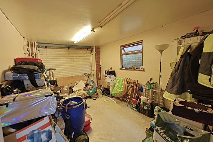 2 Bedroom End Terrace House For Sale In Pavilion Way, Edgware, Middlesex, HA8