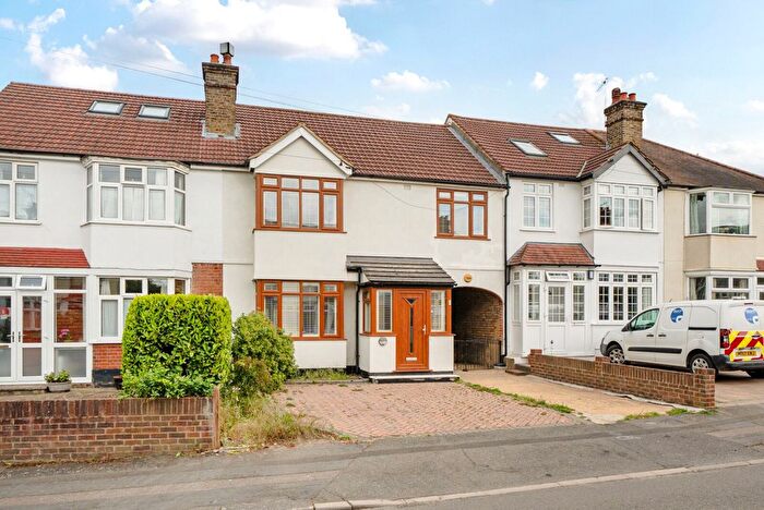4 Bedroom Terraced House To Rent In Myrtle Grove, New Malden, KT3