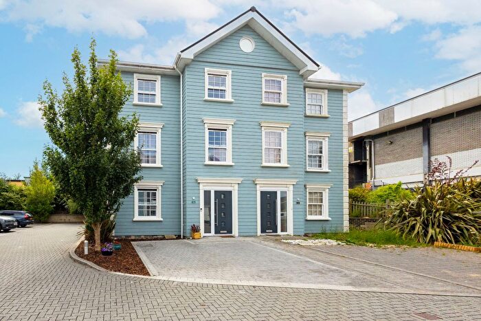 4 Bedroom Semi Detached House For Sale In Parkside, Folkestone, Folkestone And Hythe, CT19