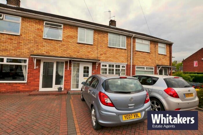 3 Bedroom Flat To Rent In Daville Close, Hull, HU5