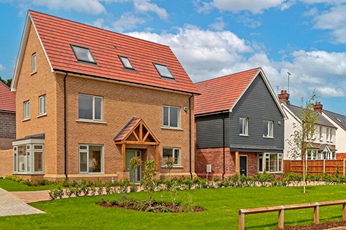 4 Bedroom Detached House For Sale In Chequer Tree Way, Maulden, Bedfordshire, MK45