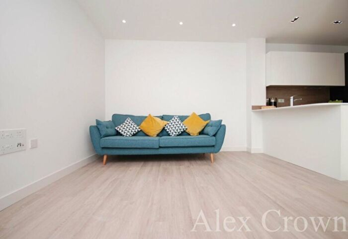 1 Bedroom Apartment To Rent In Woodberry Down, Manor House, N4