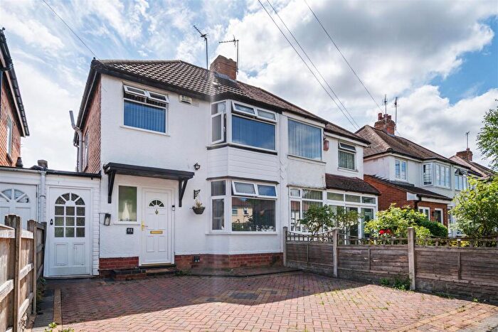 3 Bedroom Semi-Detached House To Rent In Sandgate Road, Birmingham, B28