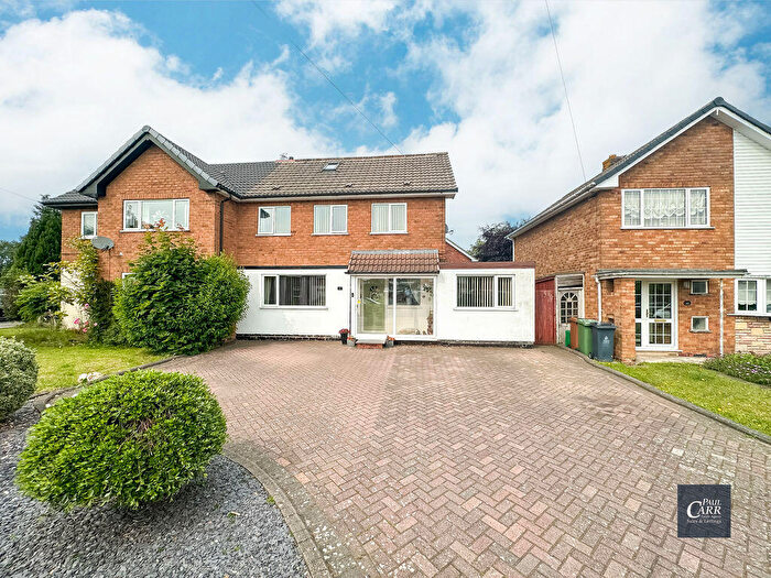 4 Bedroom Semi-Detached House For Sale In Ferndale Road, Streetly, Sutton Coldfield, B74