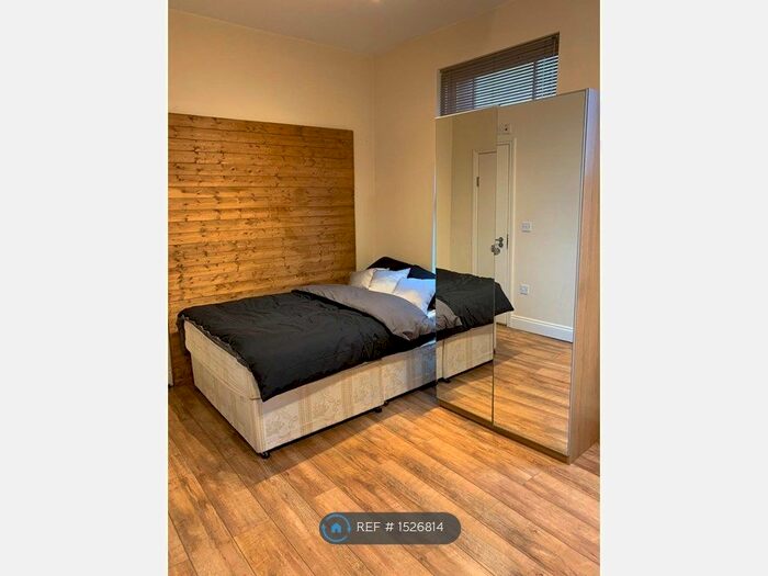 Studio To Rent In London, London, N19