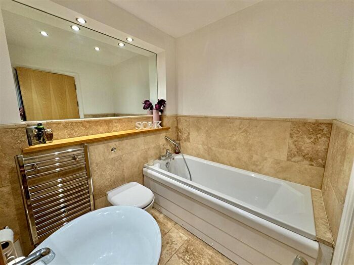 2 Bedroom Apartment To Rent In The Grange, Beever Lane, Barnsley, S75