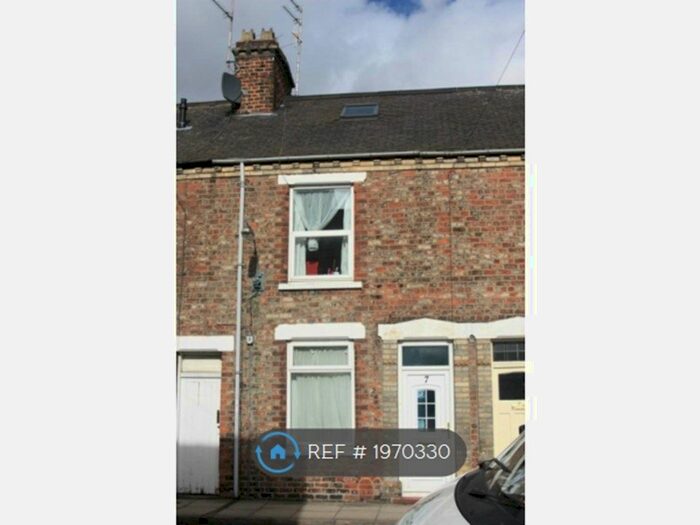 4 Bedroom Terraced House To Rent In Wellington Street, York, YO10