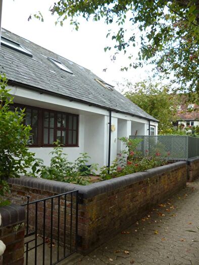 2 Bedroom Mews To Rent In St Helens Mews, Abingdon, OX14