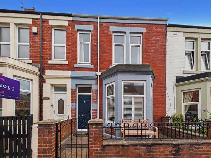 3 Bedroom Terraced House For Sale In Oxford Street, Whitley Bay, NE26