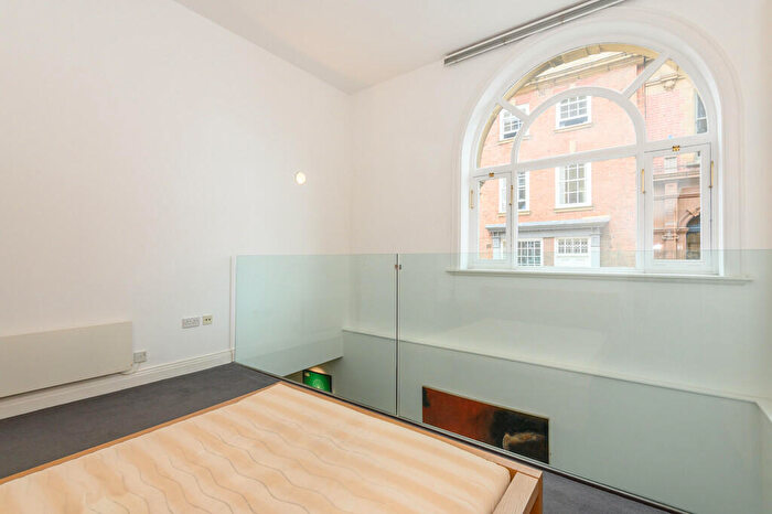 2 Bedroom Apartment For Sale In No Dock Street, LS10