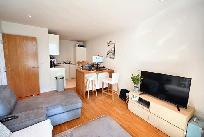 1 Bedroom Apartment To Rent In Kelso Place, Manchester, M15