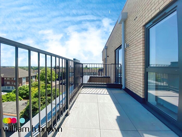 1 Bedroom Flat To Rent In High Road, Romford, RM6