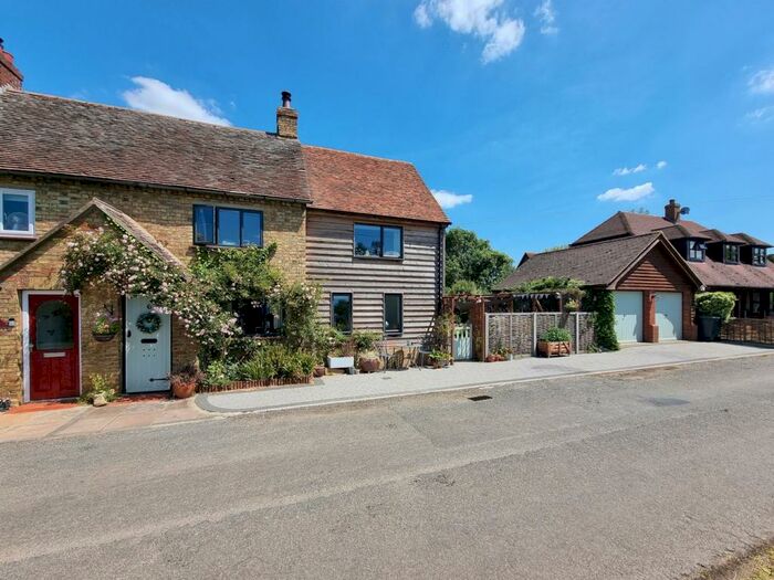 3 Bedroom Cottage For Sale In North Lane, Haynes, Bedfordshire, MK45