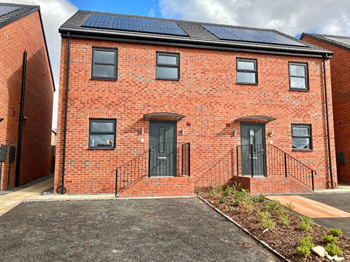 3 Bedroom Semi-Detached House To Rent In Cranswick Grove, Hull, East Riding Of Yorkshire, HU9